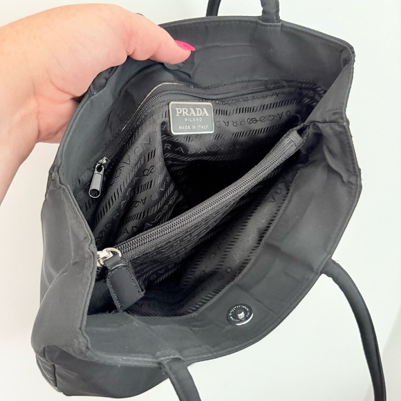 Vintage Prada black nylon Tessuto medium tote bag - Picture 7 of 8